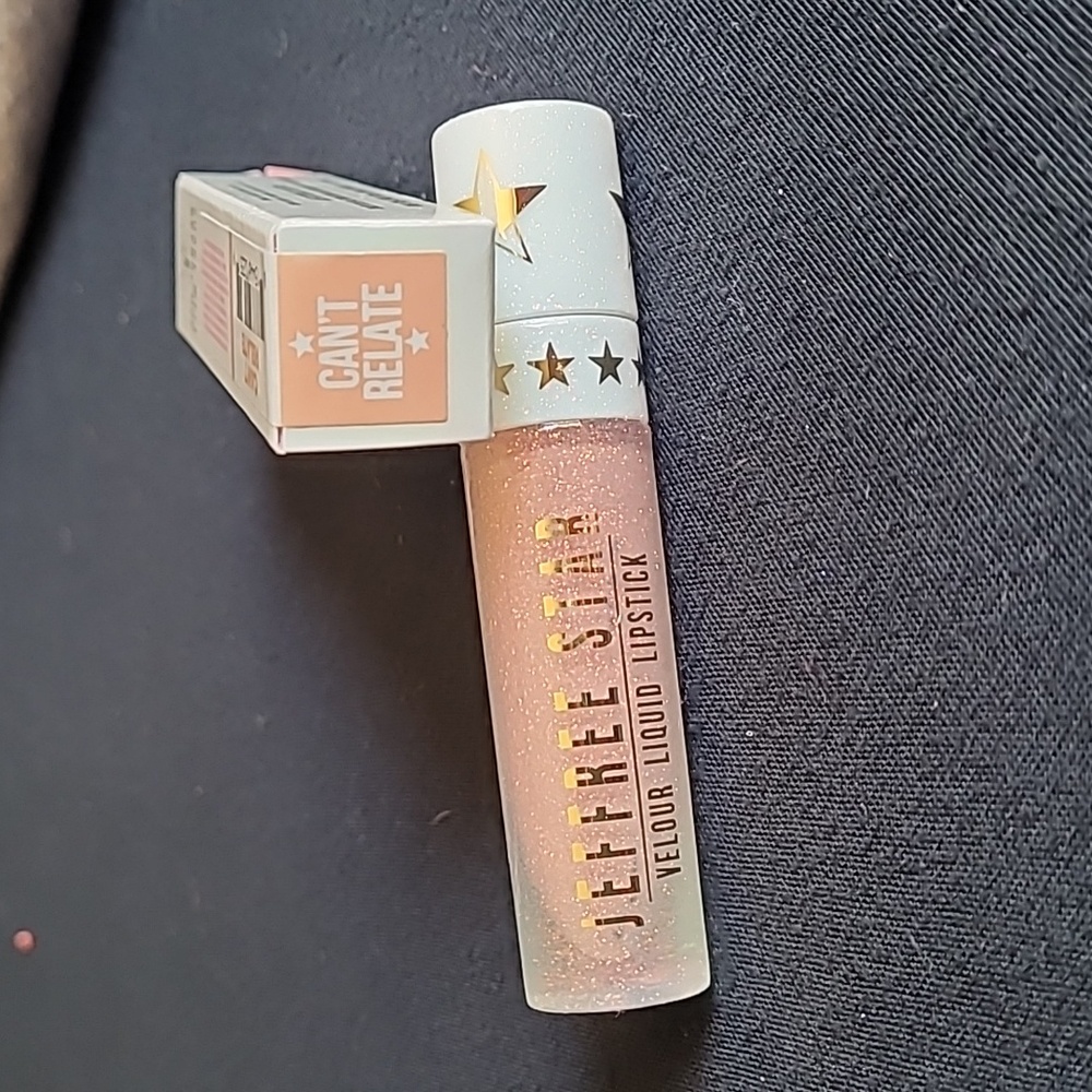 Can't Relate Jeffree Star Velour Liquid Lipstick Holiday